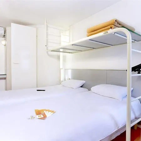 Première Classe Nord Hotel *